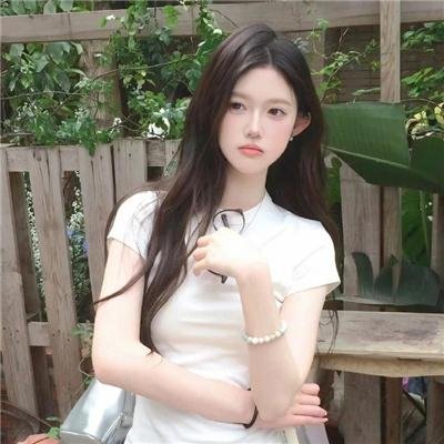 拜金女王的性爱派对封面